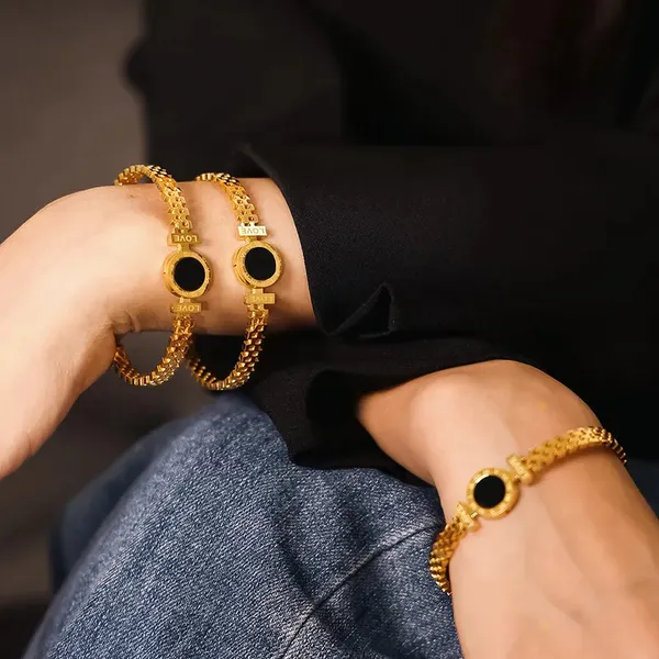 Gold_Roman_Numeral_Bracelets_For_Women